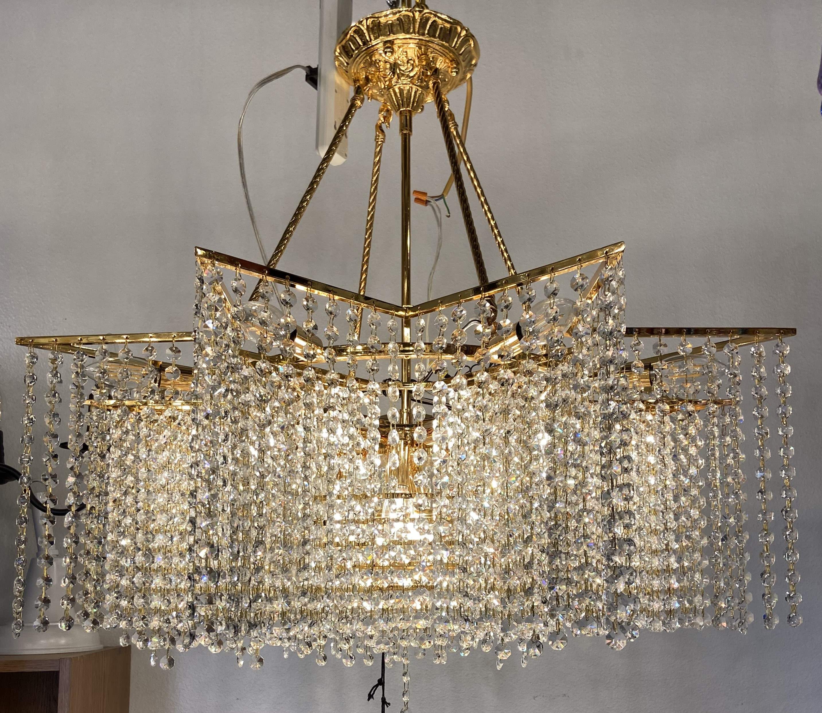 Star Crystal chandelier